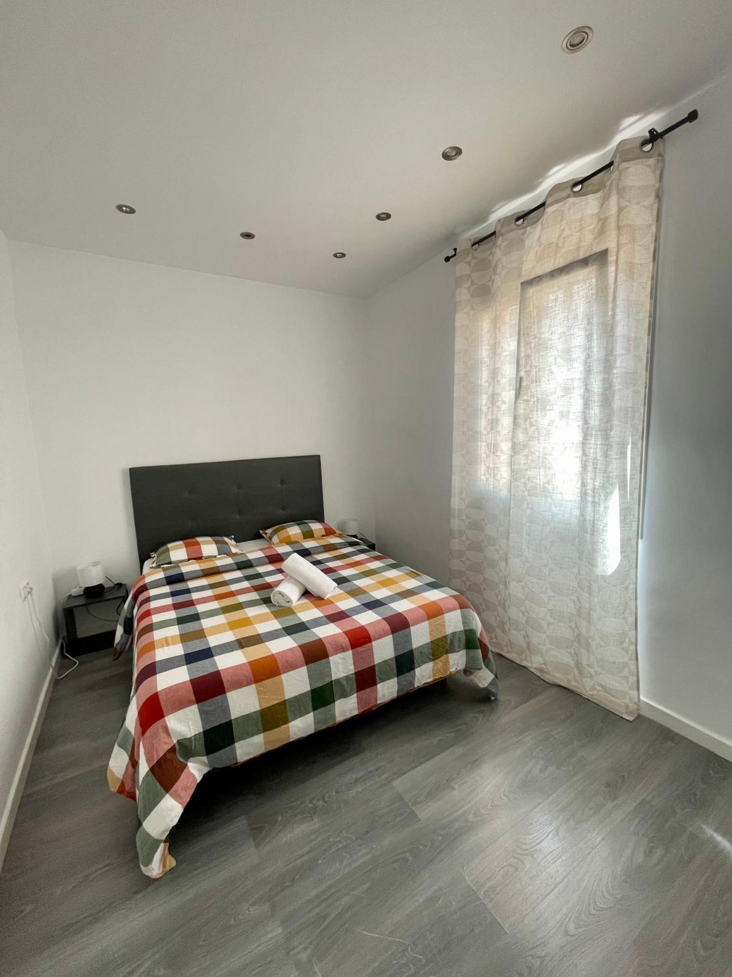 Guesthouse Барселона Екстериор снимка